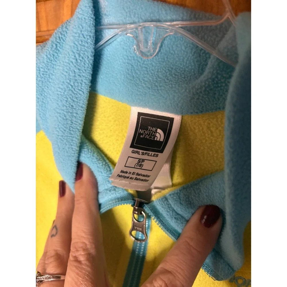 The North Face Girls Blue Yellow TKA 100 Fleece 1/4 Zip Pullover Size S 7/8